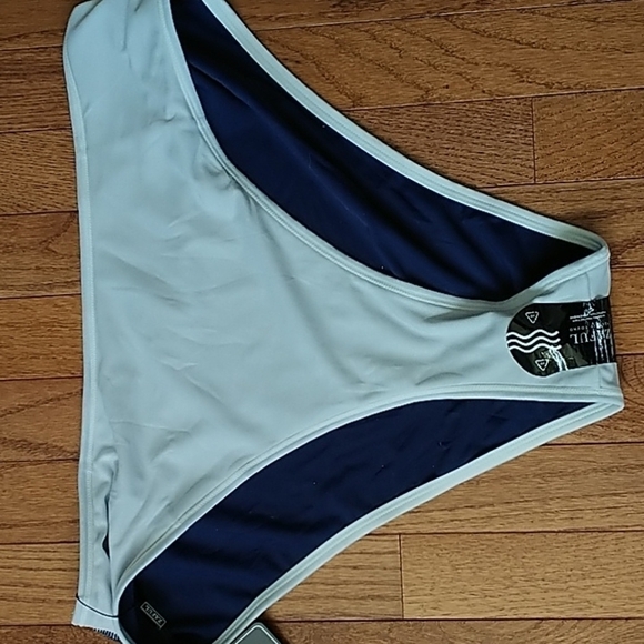 Zaful Forever Young Bikini Bottom Navy White Trim Sz 18 (2X) - Picture 3 of 6